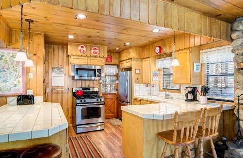 North Wawona Cabina | Cedar Lodge - ¡Obtenga su naturaleza!