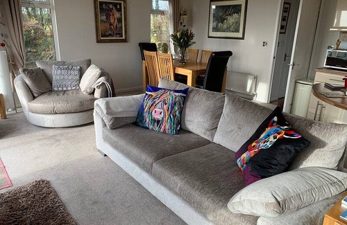 Tavistock Casa | 7 Cedar Lodge Park, Tavistock