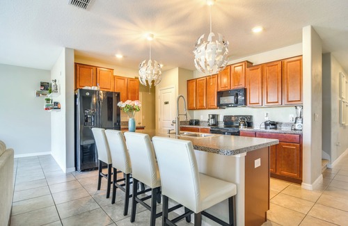 Sun City Center Casa | 7 Mi to Beach: Spacious Ruskin Home w/ Patio