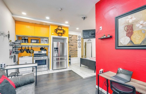 Dallas Apartamento | 7 Mi to Downtown Dallas: WFH-Friendly Studio