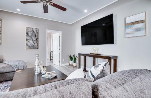 East Los Angeles Apartamento | 7 Mi to Downtown East Los Angeles Apartment