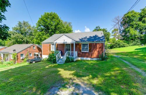 Inglewood Casa | 7 Mi to Dtwn Apt with Spacious Yard in Nashville