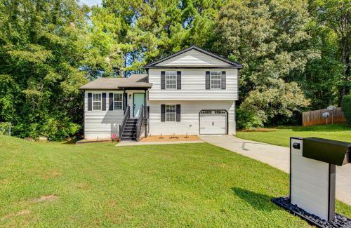 Atlanta Casa | 7 Mi to Dtwn ATL Upscale Family Home with Balcony