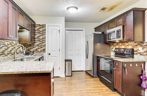Grovetown Casa | 7 Mi to Dtwn Augusta: Townhome Near Shops & Eats!