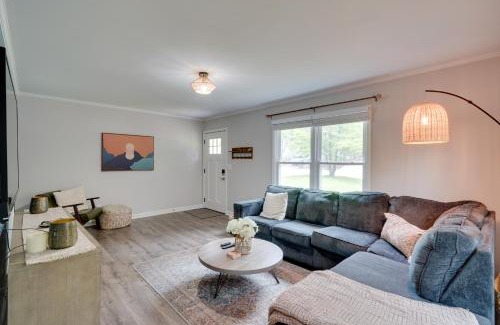 North Raleigh Casa | 7 Mi to Dtwn Raleigh BBQ-Ready Townhome!