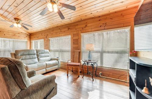 Hayesville Casa | 7 Mi to Lake Chatuge Creekside Cabin with Decks!