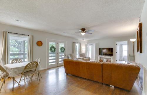 Florence Casa | 7 Mi to Tennessee River Home with Patio in Florence
