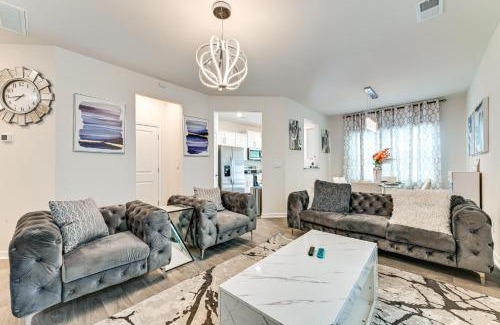Paw Creek Casa | 7 Mi to Uptown - Pet-Friendly 2-Story Townhome!