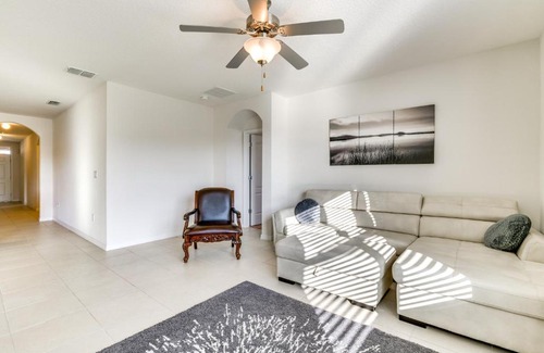 Buena Ventura Lakes Casa | 7 Mi to USTA Waterfront Tennis House with Yard!