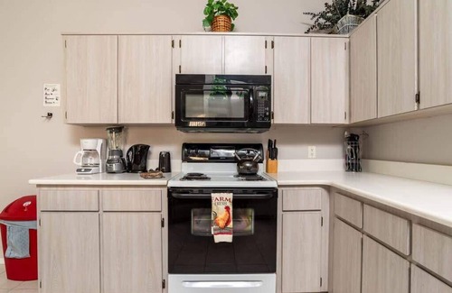 Lindfields Casa | 7 miles to Disney | 3bd | Pool