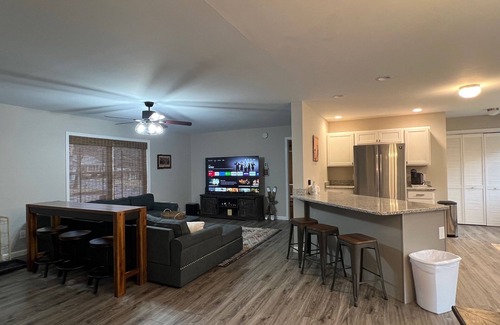 Kresgeville Casa | 7 min to Blue Mountain Ski Resort /Hot Tub