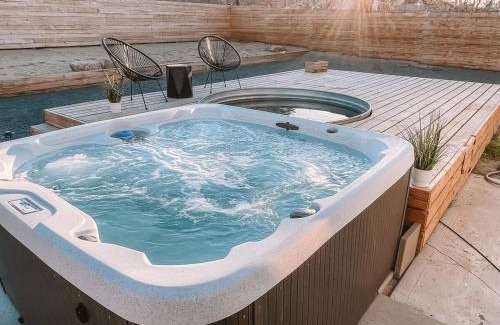 Joshua Tree Casa | 7 mins to Joshua Tree Home - The Sunset Jewel