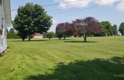 Monticello Otro | 7 minutes to Conley Bottom Boat and Camping at Lake Cumberland.Family size home