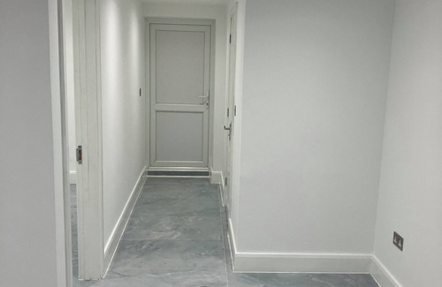 Lady Margaret Casa | 7 minutes to Southall and Greenford station