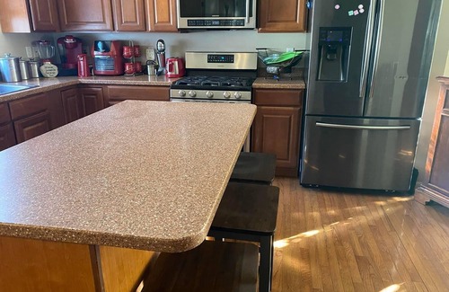 St. Louis Casa | 7 minutes to the STL ZOO. Cozy 3 bedroom home with loft area
