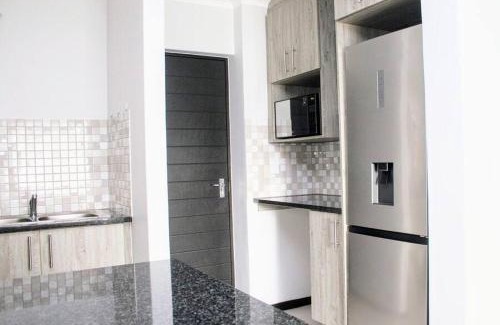 Koelenhof Apartamento | 7 on Laibach - Buhrein Estate, Kraaifontein