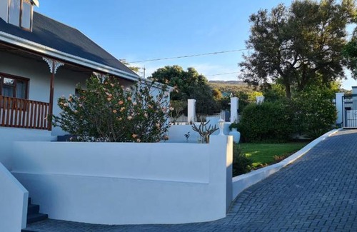 Bredasdorp Casa | 7 on South