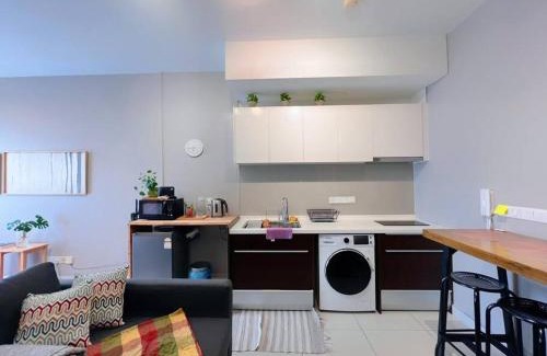 Sungai Buloh Apartamento | 7 Pax Family Connecting Room D'Sara, Direct Link MRT Kampung Selamat, Near Sungai Buloh & Thomson Hospital