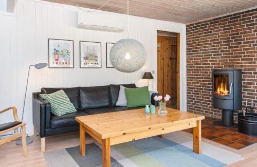 Grenaa Casa | 7 person holiday home in Grenaa