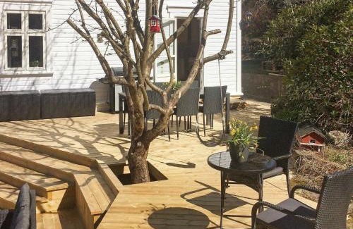 Hovag Casa | 7 person holiday home in Høvåg