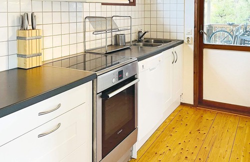 Ellos Casa | 7 person holiday home in ELLÖS