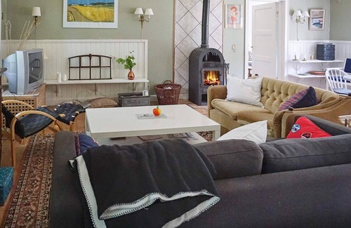 Roke Casa | 7 personas casa en RÖKE