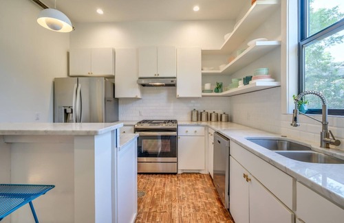 West End Casa | Adina - Whole House