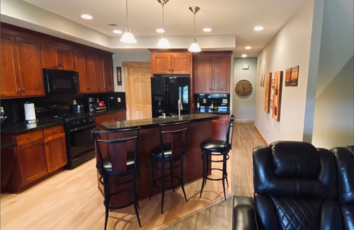 Champion Casa | 7 Springs - Private Southwind Townhome - Prime Location