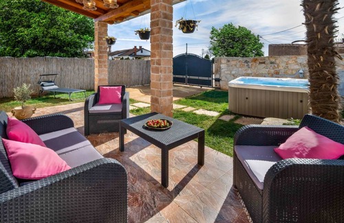 Loborika Otro | 70 m² Alojamiento ∙ 2 habitaciones ∙ 5 huéspedes