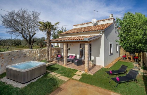Loborika Otro | 70 m² Alojamiento ∙ 2 habitaciones ∙ 5 huéspedes
