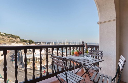 Arenys de Mar Apartamento | 70 m² Apartamento ∙ 3 habitaciones ∙ 7 huéspedes