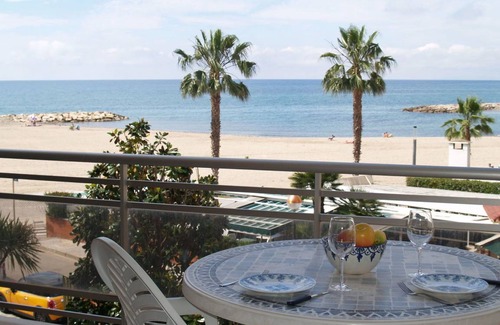 Cambrils Apartamento | 70 m² Apartamento ∙ 3 habitaciones ∙ 5 huéspedes