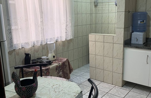 Praia do Morro Apartamento | 70 meters from the beach sand - 2 bedroom apartment - covered garage - wifi - Netflix!