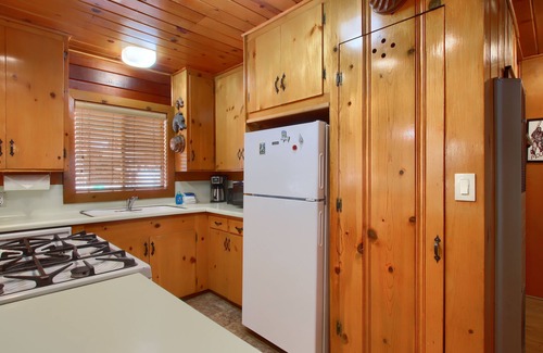 North Wawona Cabina | Simmons Den - ¡Obtenga su naturaleza!
