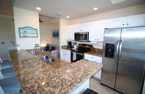 Bradenton Condominio | 7015-106 Beautiful 1st floor condo with gorgeous lake and golf view