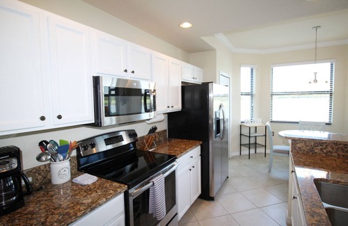 Bradenton Condominio | 7015-106 Beautiful 1st floor condo with gorgeous lake and golf view