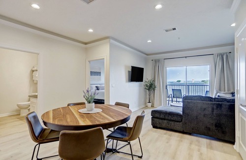 Seven Coves Condominio | 7037 Kingston Cove