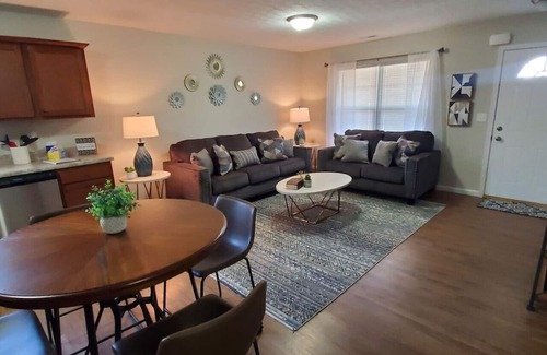 Middletown Casa | 708 Diamond Loop · 708 diamond loop new listing