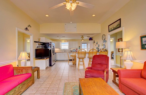 South Nags Head Casa | 7135 Sweet Caroline * 1 Min Walk to Beach