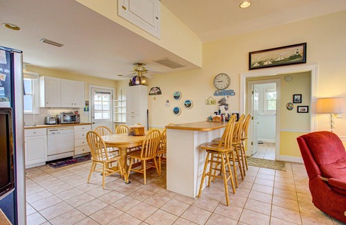 South Nags Head Casa | 7135 Sweet Caroline * 1 Min Walk to Beach