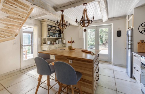 Besse-sur-Issole Casa | 72 m² Casa ∙ 2 habitaciones ∙ 5 huéspedes