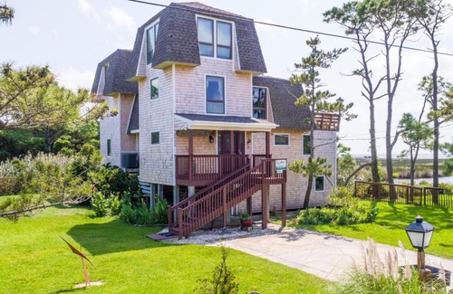 Salvo Casa | 7201 - Carols Soundfront Castle by Resort Realty