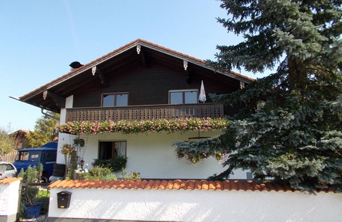 Bruckmuehl Apartamento | 72m² en 83052 (entre Munich + RO) + niños, perro, camión 24 horas check-in