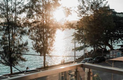 Bayan Lepas Apartamento | 72Seafront Cozy Home Retreat with Sunset & Ocean View Penang