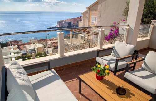 Ploce Apartamento | 73 Stairs Apartment