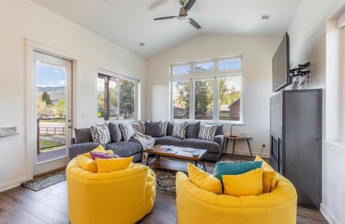 Ridgway Casa | 749 Sherman Street