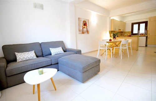 La Llotja-Born Apartamento | 75 m² Apartamento ∙ 3 habitaciones ∙ 6 huéspedes