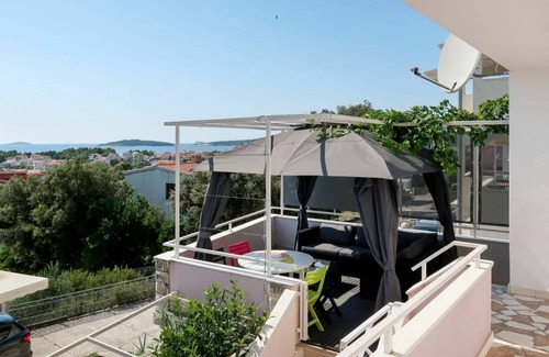 Rogoznica Apartamento | 75 m² Apartamento ∙ 2 habitaciones ∙ 4 huéspedes