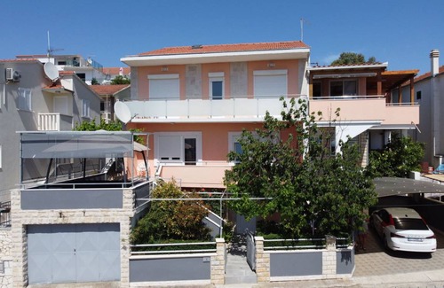 Rogoznica Apartamento | 75 m² Apartamento ∙ 2 habitaciones ∙ 4 huéspedes