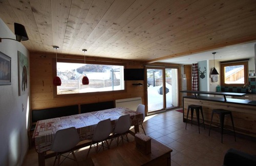 Valloire Chalet De Esquí | 75 m² Chalet ∙ 2 habitaciones ∙ 6 huéspedes